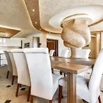 דירה Ocean View & Heated Pool אדחה